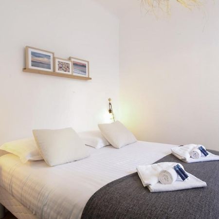 Appartement Des Halles - Welkeys Biarritz Exterior photo