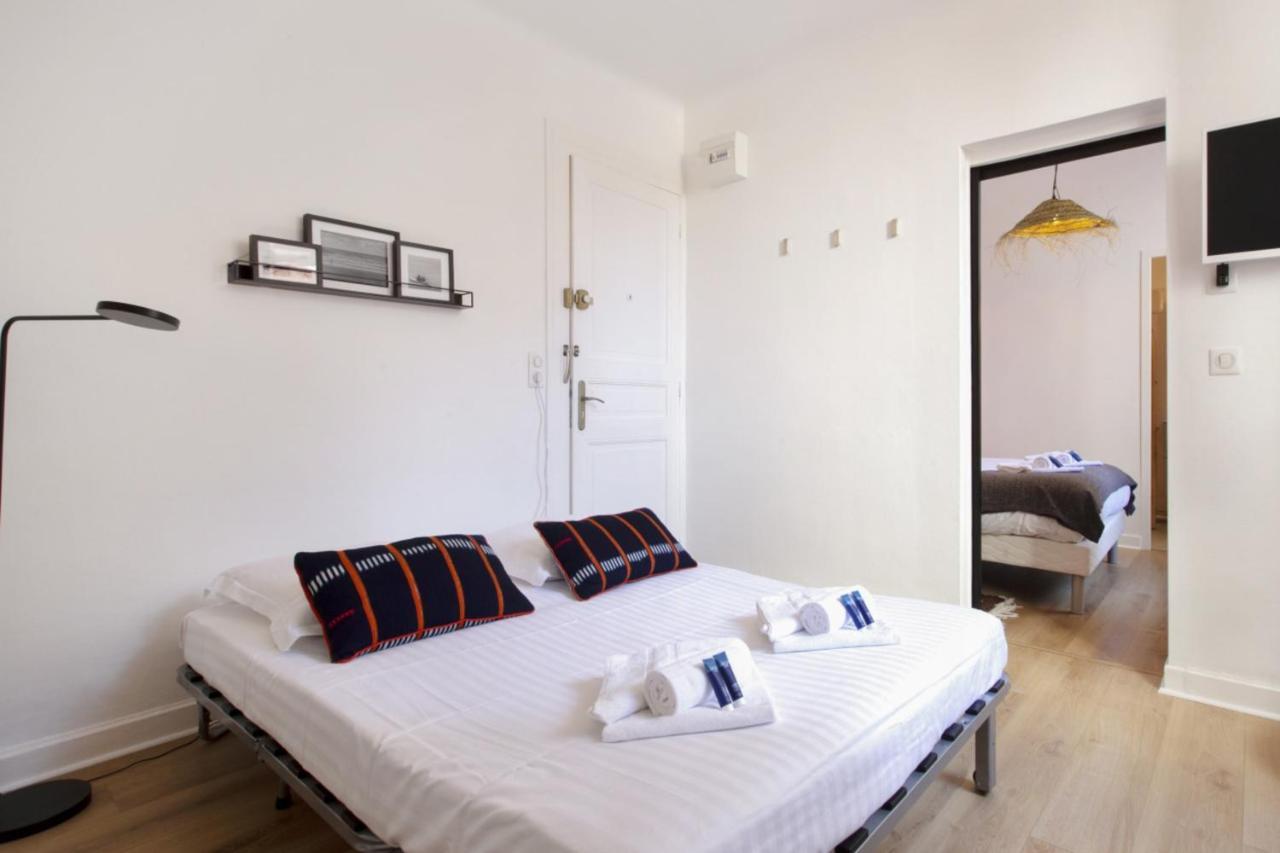 Appartement Des Halles - Welkeys Biarritz Exterior photo